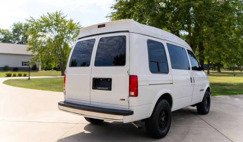 
								1994 Chevrolet Astro EXT Conversion Van full									