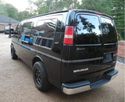 
										2003 GMC Savana G1500 Regency Conversion Van full									