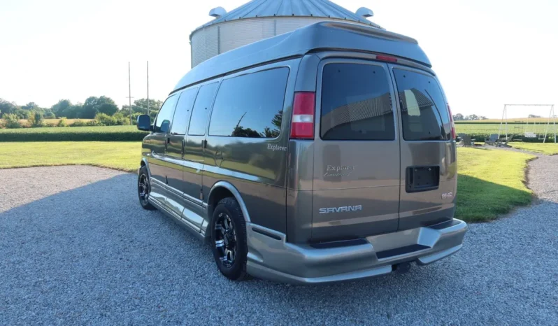 
								2004 GMC Savana 1500 Explorer Limited S Conversion Van full									