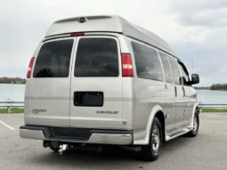 
										2006 Chevrolet Express Southern Comfort Conversion Van full									