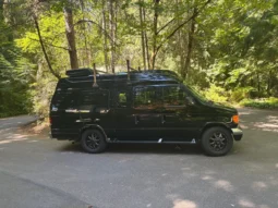 
										2007 Ford E-250 Super Duty Luxury Conversion Van full									
