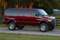 
										2007 Ford Econoline E-350 Quigley 4×4 Conversion full									