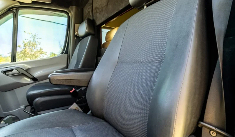 
								2012 Mercedes-Benz Sprinter 2500 Executive Coach full									