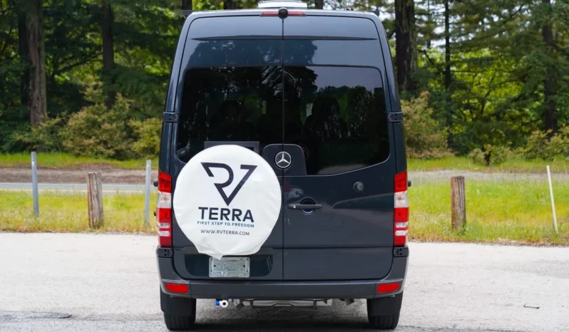 
								2013 Mercedes-Benz Sprinter 2500 Camper Conversion full									