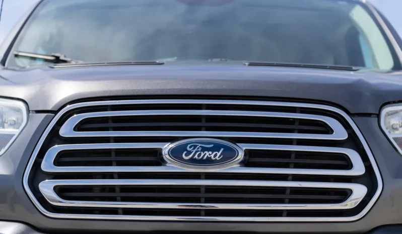 
								2016 Ford Transit 350 XLT 15-Passenger Wagon full									
