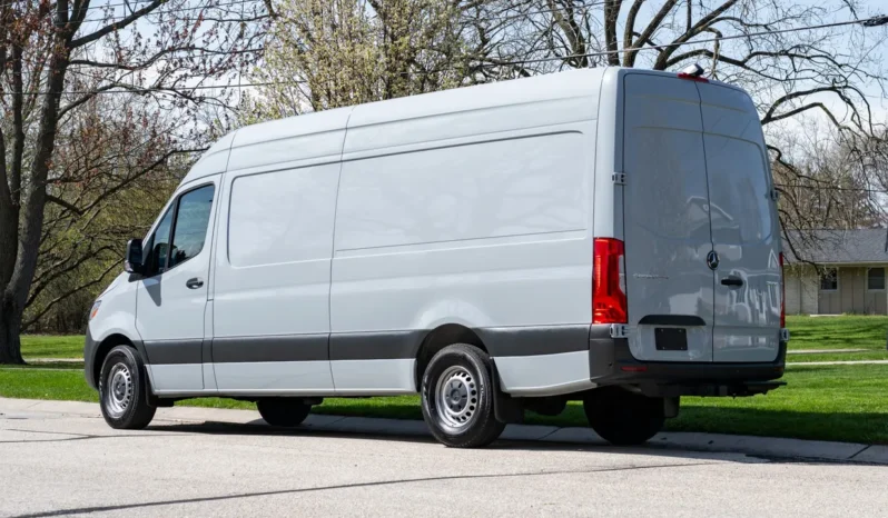 
								2023 Mercedes-Benz Sprinter 2500 Cargo Van full									