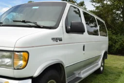 
										1997 Ford E-350 Club Wagon Chateau 7.3L Power Stroke full									