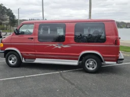 
										2001 Dodge Ram 1500 DMC Conversion Van full									