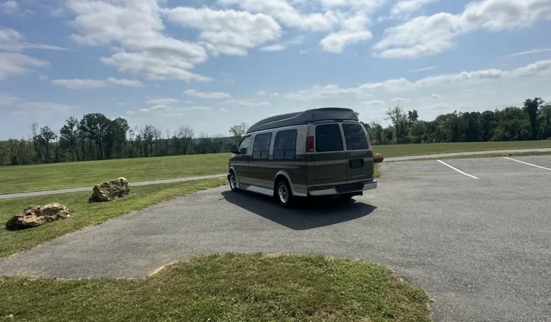 
								2002 Chevrolet Express G1500 Sherrod Conversion Van full									
