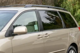 
										2004 Toyota Sienna XLE full									