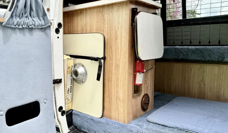 
								1995 Chevrolet G30 RV Conversion by Coachmen Vans full									