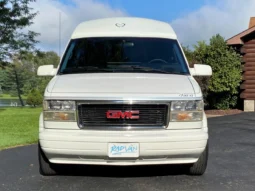 
										1995 GMC Safari AWD Conversion Van full									