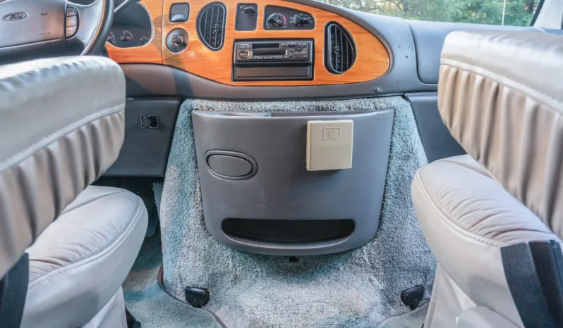 
								1998 Ford Econoline E-350 Power Stroke Conversion Van full									