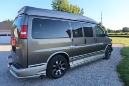 
										2004 GMC Savana 1500 Explorer Limited S Conversion Van full									