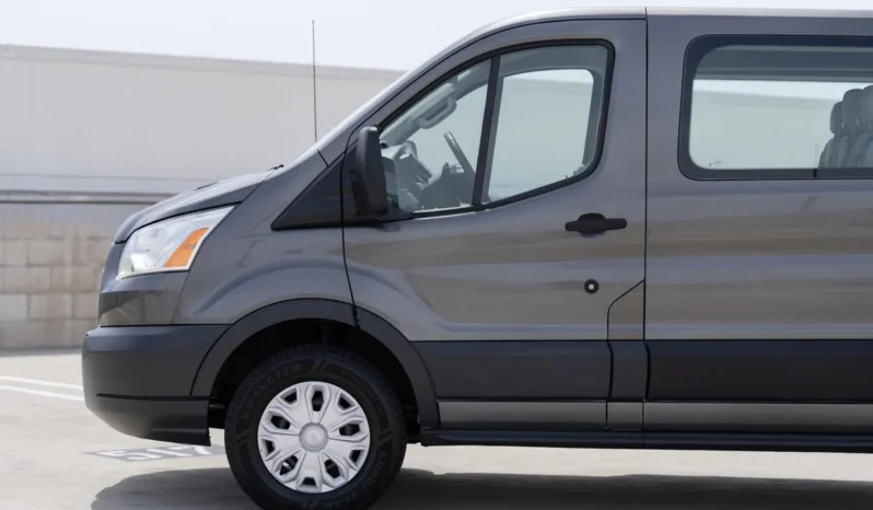 
								2016 Ford Transit 350 XLT 15-Passenger Wagon full									
