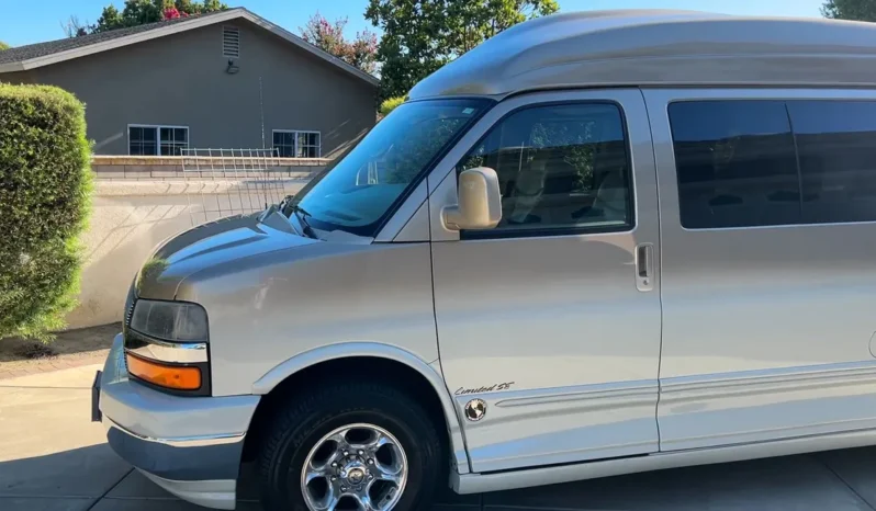 
								2007 Chevrolet Express Explorer Limited SE Conversion Van full									