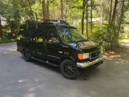 
										2007 Ford E-250 Super Duty Luxury Conversion Van full									