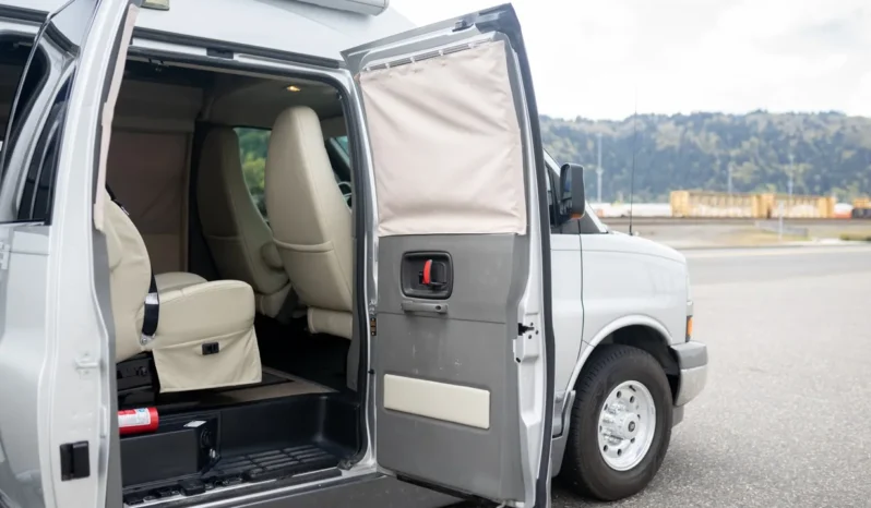 
								2010 Chevrolet Express 3500 Airstream Avenue Class B Coach full									