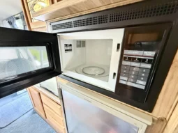 
										1995 Chevrolet G30 RV Conversion by Coachmen Vans full									