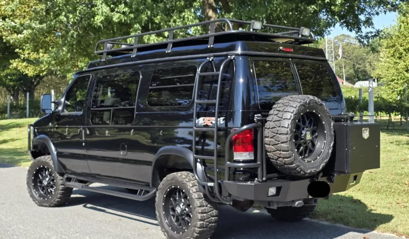 
								2013 Ford E-350 Quigley 4×4 Conversion full									