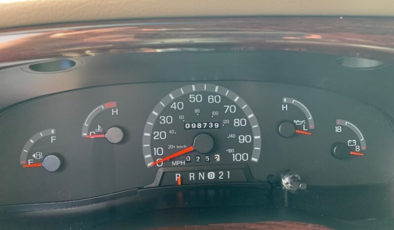 
								2001 Ford Econoline E-350 Super Duty Waldoch Conversion Van full									