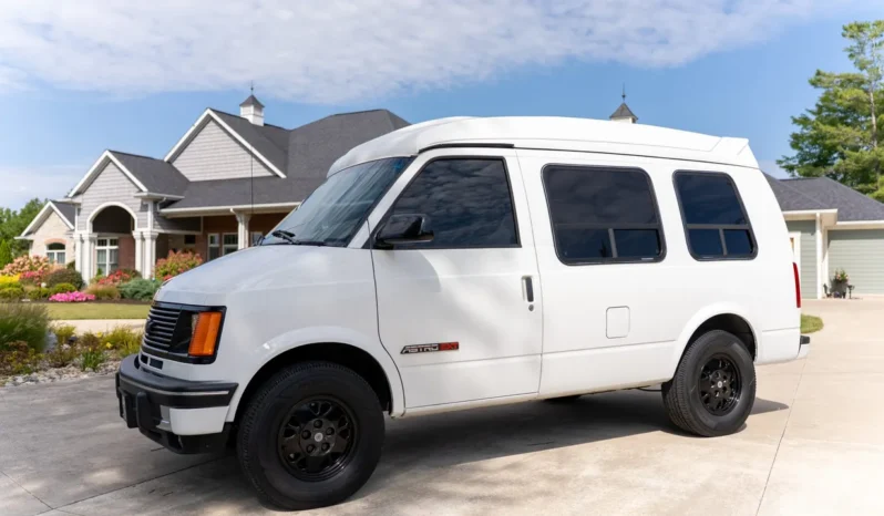 
								1994 Chevrolet Astro EXT Conversion Van full									