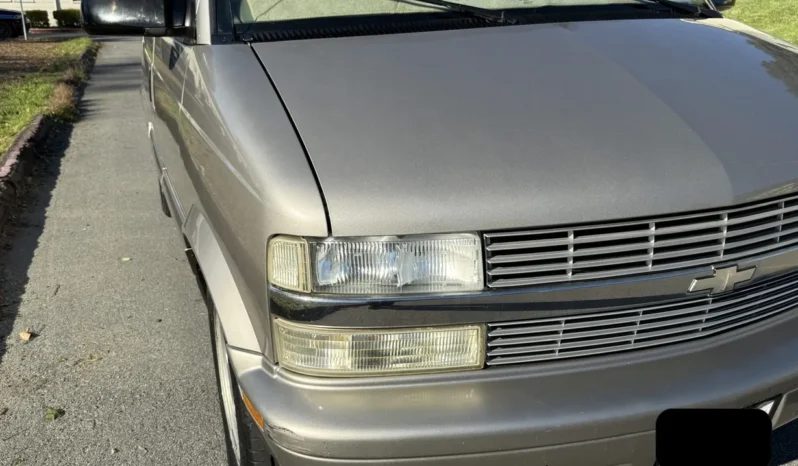 
								2003 Chevrolet Astro AWD full									