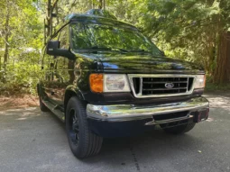 
										2007 Ford E-250 Super Duty Luxury Conversion Van full									