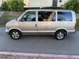 
										2003 Chevrolet Astro AWD full									