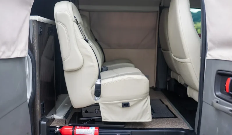 
								2010 Chevrolet Express 3500 Airstream Avenue Class B Coach full									