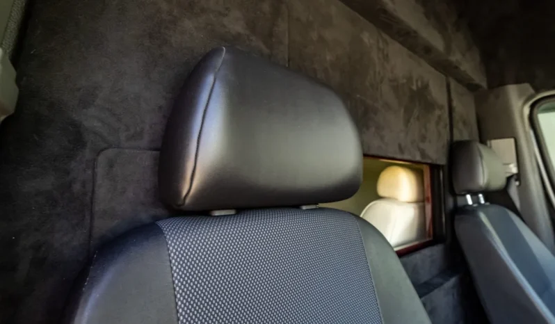 
								2012 Mercedes-Benz Sprinter 2500 Executive Coach full									