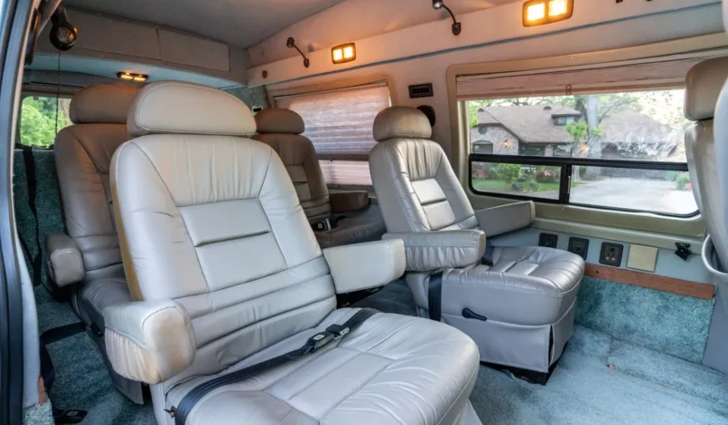 
								1998 Ford Econoline E-350 Power Stroke Conversion Van full									
