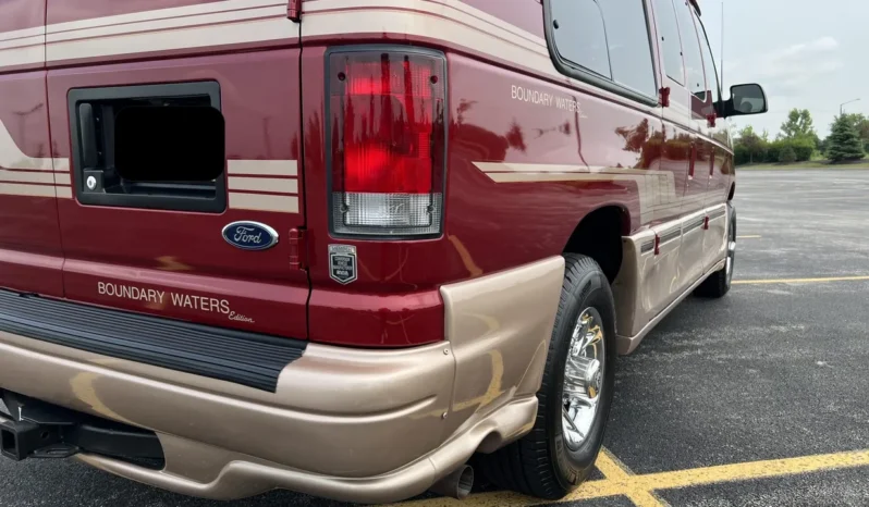 
								2001 Ford Econoline E-350 Super Duty Waldoch Conversion Van full									