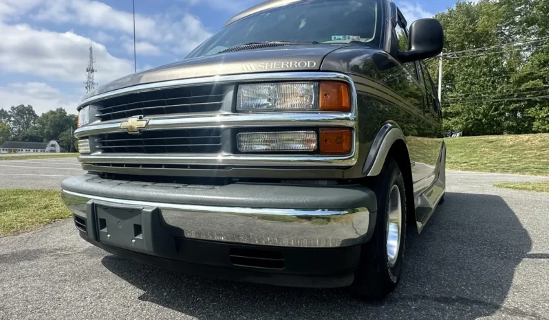 
								2002 Chevrolet Express G1500 Sherrod Conversion Van full									