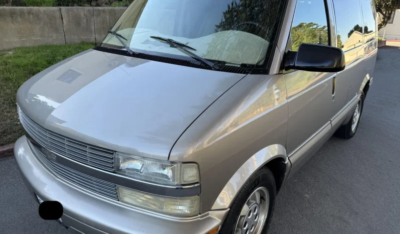 
								2003 Chevrolet Astro AWD full									