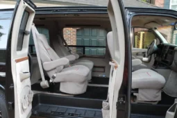
										2003 GMC Savana G1500 Regency Conversion Van full									