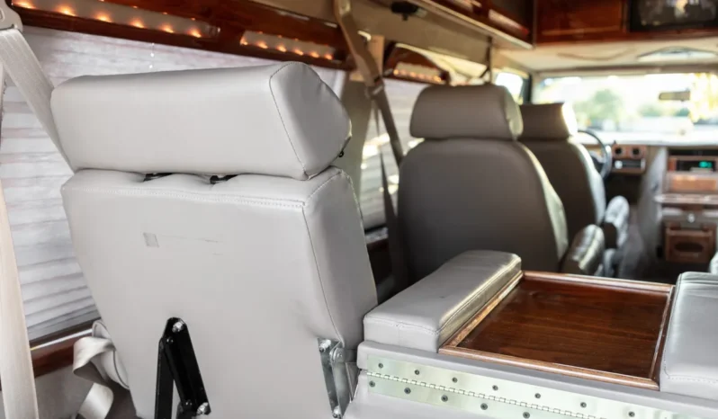 
								1995 Chevrolet G20 Conversion Van full									