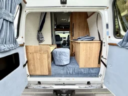 
										1995 Chevrolet G30 RV Conversion by Coachmen Vans full									