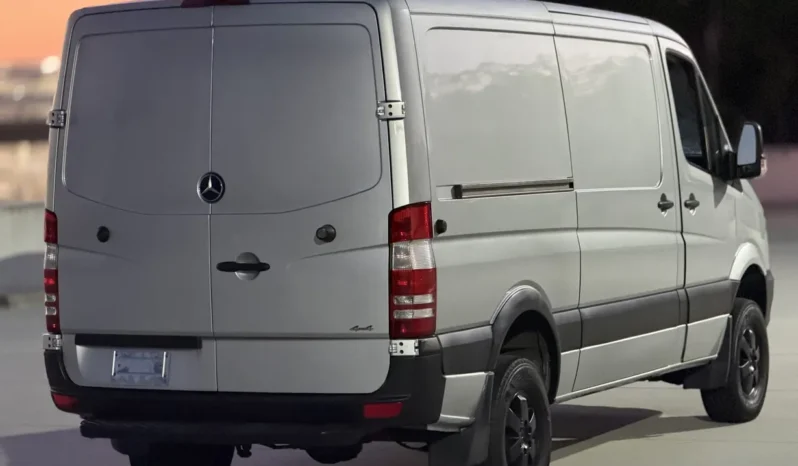 
								2015 Mercedes-Benz Sprinter 2500 4×4 Cargo Van full									