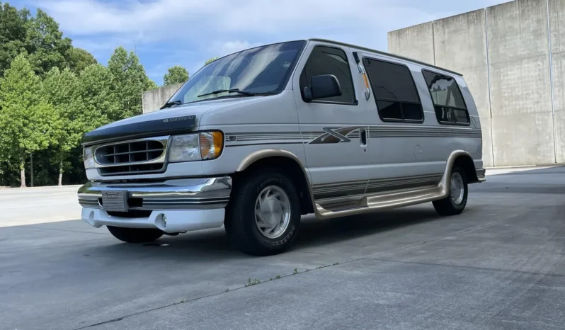 
								1999 Ford Econoline E-150 Sherrod Conversion Van full									