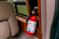
										1994 Ford E-150 Econoline Starcraft Conversion Van full									