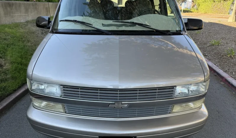 
								2003 Chevrolet Astro AWD full									