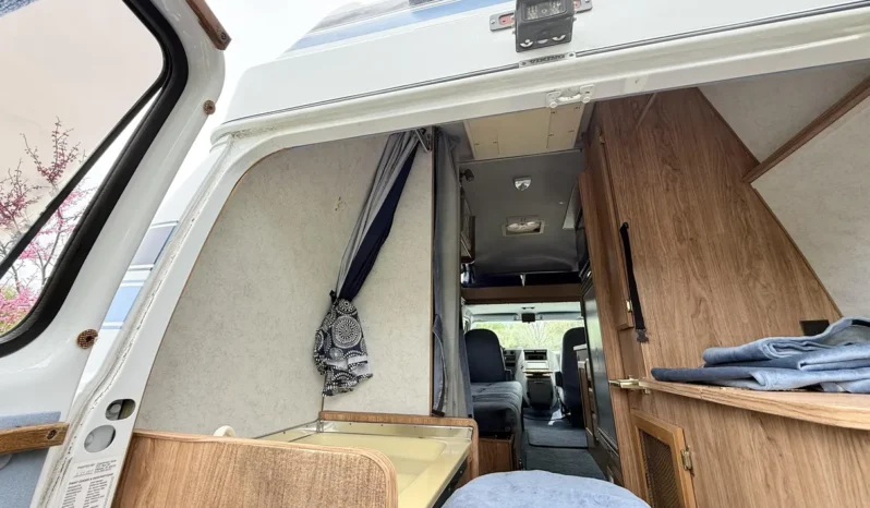 
								1995 Chevrolet G30 RV Conversion by Coachmen Vans full									