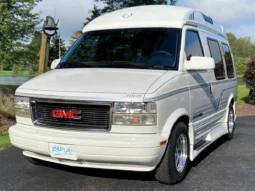 
										1995 GMC Safari AWD Conversion Van full									