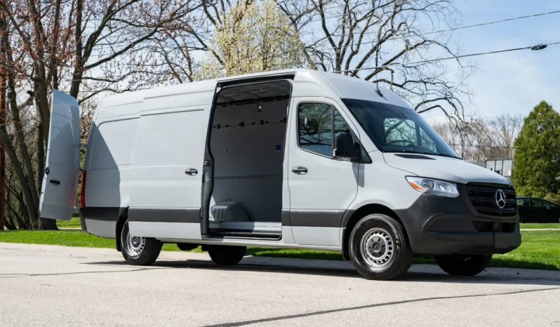 
								2023 Mercedes-Benz Sprinter 2500 Cargo Van full									