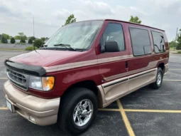 
										2001 Ford Econoline E-350 Super Duty Waldoch Conversion Van full									