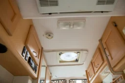 
										2006 Pleasure-Way Lexor-TS Motorhome full									