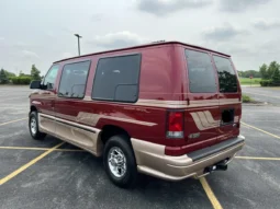 
										2001 Ford Econoline E-350 Super Duty Waldoch Conversion Van full									