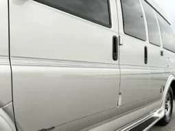 
										2006 Chevrolet Express Southern Comfort Conversion Van full									