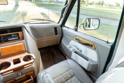
										1995 Chevrolet G20 Conversion Van full									